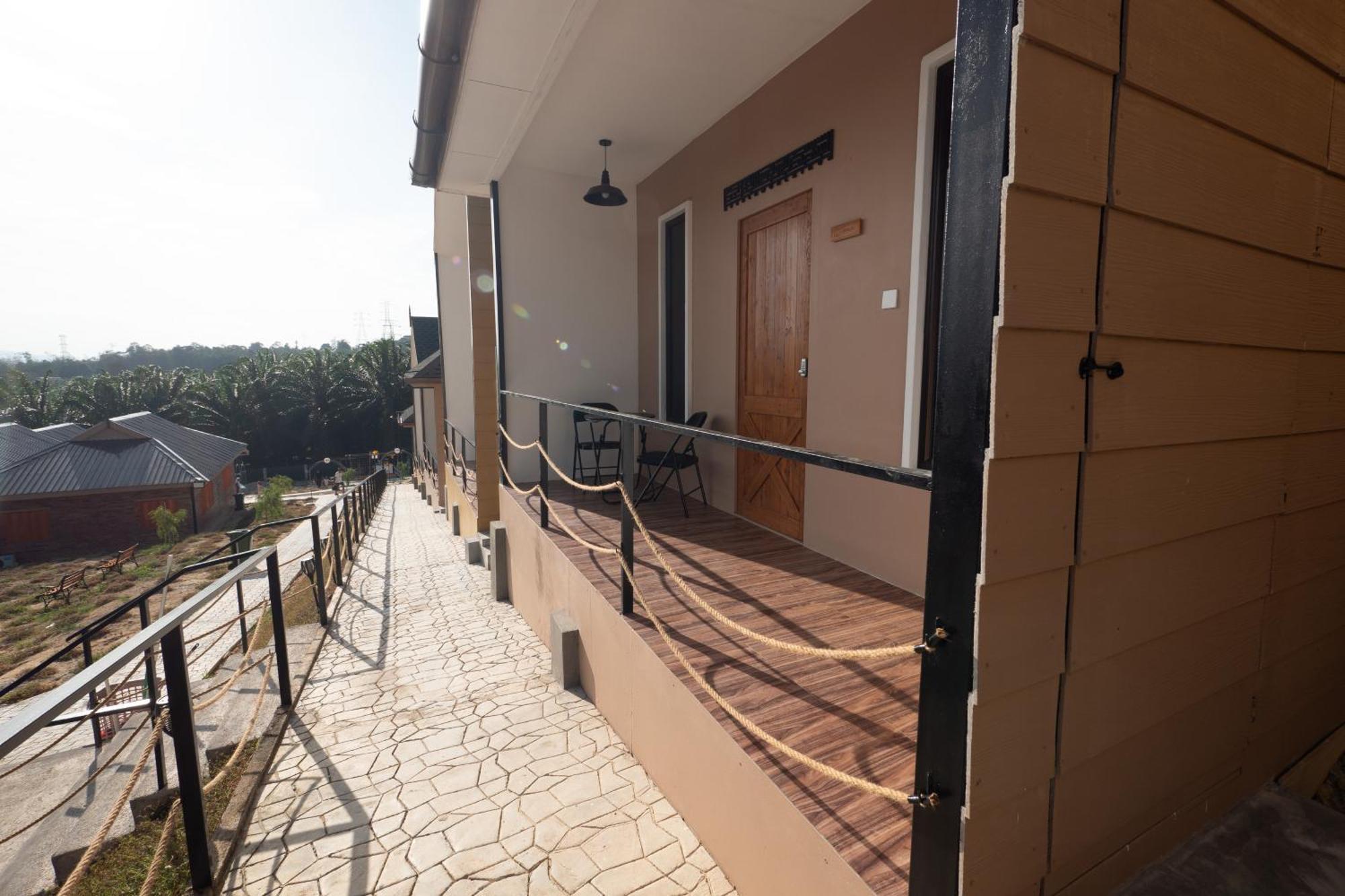 Hotel Tamu Eco Lenggeng Exterior foto